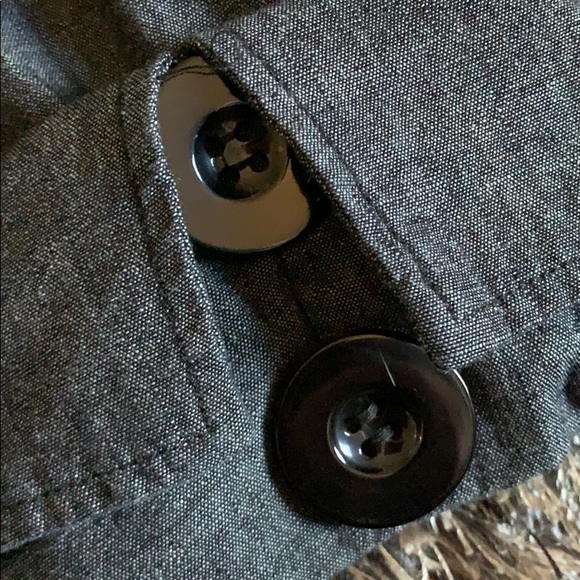 Ya Cropped Black Denim Jacket Size Large 🦋 3/$25 - Picture 4 of 6